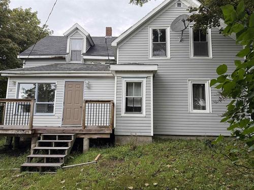 17 Mechanic Street  Trenton, NS B0K 1X2