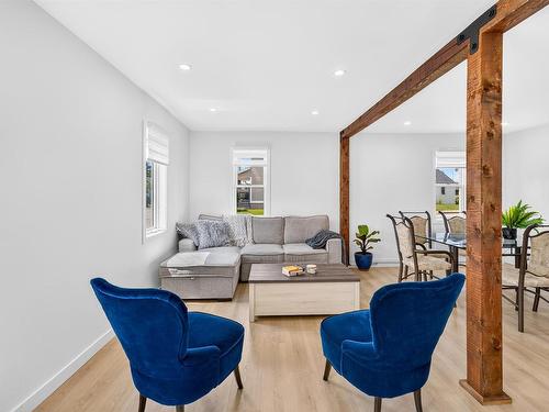 489 North Market Street, Summerside, PE - Indoor Photo Showing Living Room