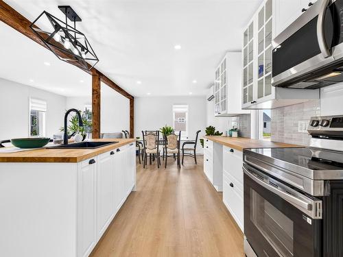489 North Market Street, Summerside, PE - Indoor Photo Showing Kitchen With Upgraded Kitchen