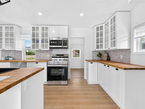 489 North Market Street, Summerside, PE - Indoor Photo Showing Kitchen