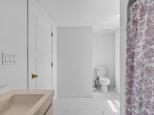 489 North Market Street, Summerside, PE - Indoor Photo Showing Bathroom