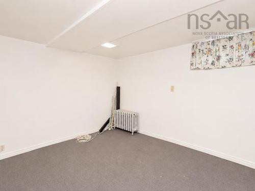 18/20 Queen Street, Sydney, NS - Indoor Photo Showing Other Room