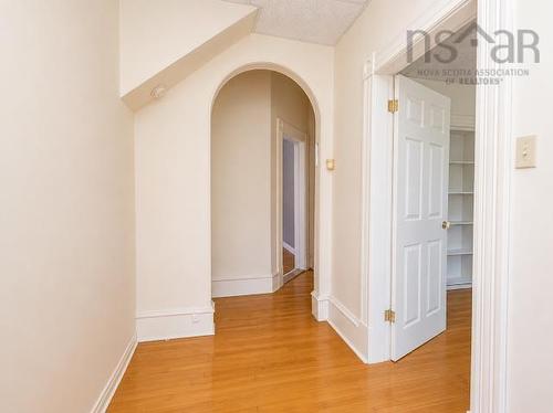 18/20 Queen Street, Sydney, NS - Indoor Photo Showing Other Room
