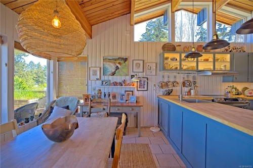 1607 North Beach Rd, Salt Spring, BC 