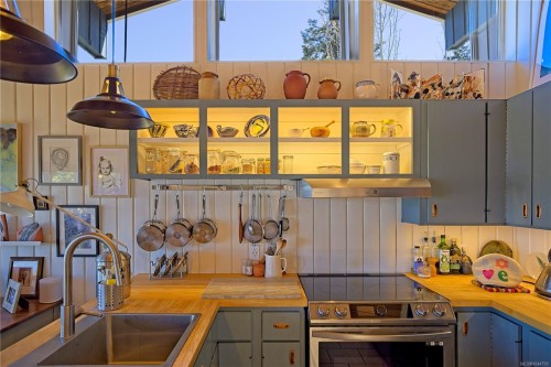 1607 North Beach Rd, Salt Spring, BC 