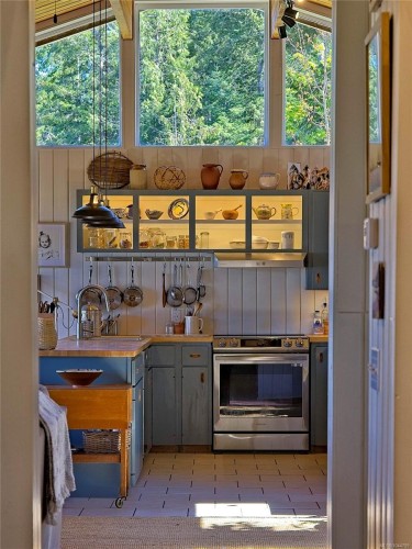 1607 North Beach Rd, Salt Spring, BC 