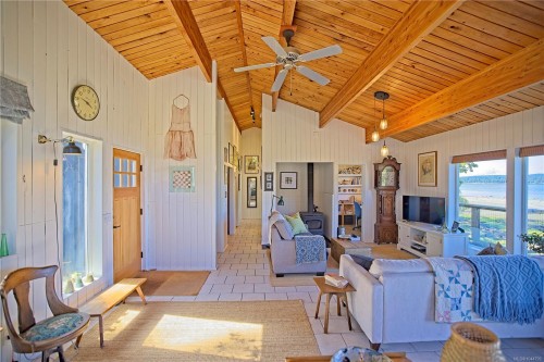1607 North Beach Rd, Salt Spring, BC 