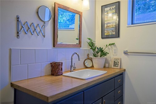 1607 North Beach Rd, Salt Spring, BC 