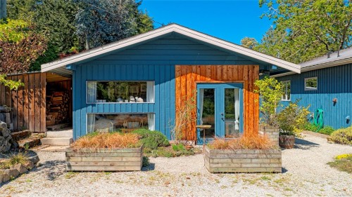1607 North Beach Rd, Salt Spring, BC 