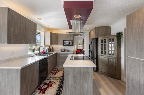380 Crystalview Terr, Langford, BC 