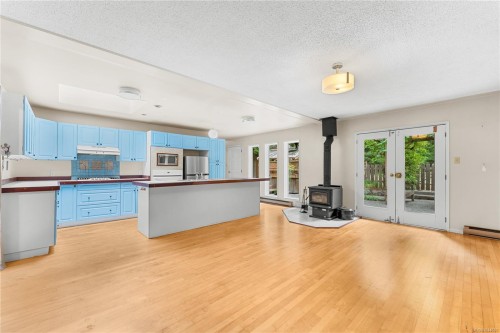 395 Lyngail Pl, Gabriola Island, BC 
