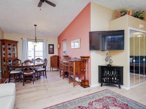 19 Eagle Lane, View Royal, BC 