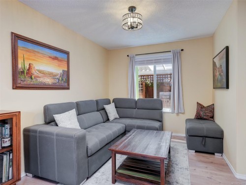 19 Eagle Lane, View Royal, BC 