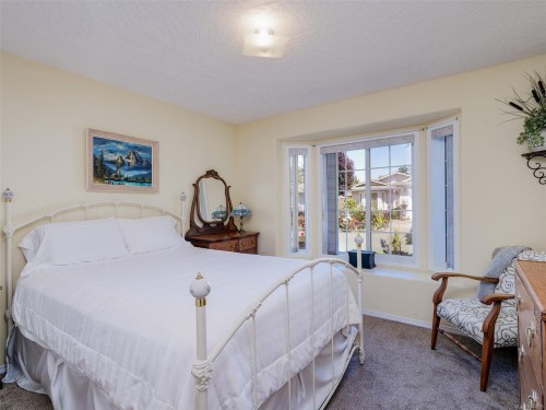 19 Eagle Lane, View Royal, BC 