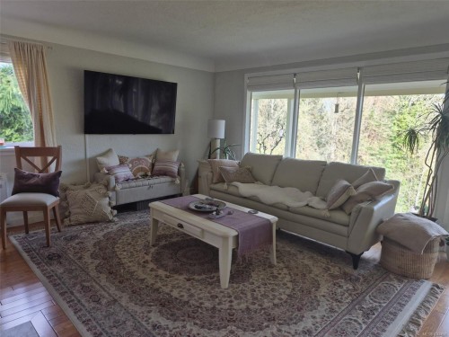 2942 Sherman Rd, Duncan, BC 