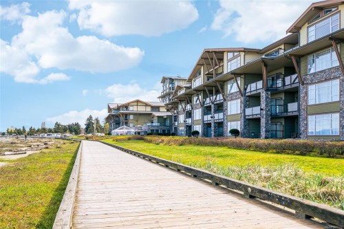 #307C-181 Beachside Dr, Parksville, BC - Outdoor With Facade
