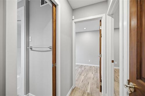 78 Fernwood Ave, Winnipeg, MB - Indoor Photo Showing Other Room