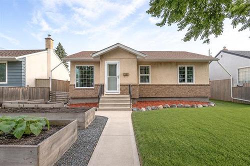 78 Fernwood Ave, Winnipeg, MB - Outdoor With Facade