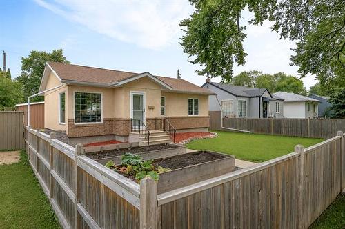 78 Fernwood Ave, Winnipeg, MB - Outdoor