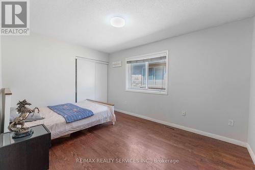 3696 Waterfall Crescent, Mississauga, ON - Indoor Photo Showing Bedroom