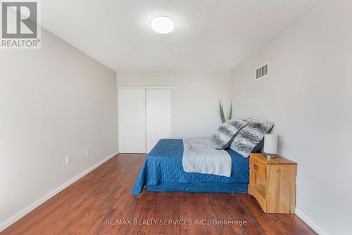3696 Waterfall Crescent, Mississauga, ON - Indoor Photo Showing Bedroom