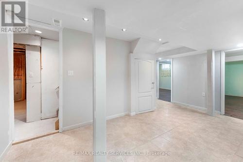 3696 Waterfall Crescent, Mississauga, ON - Indoor Photo Showing Other Room