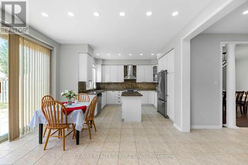 3696 Waterfall Crescent, Mississauga, ON - Indoor Photo Showing Other Room