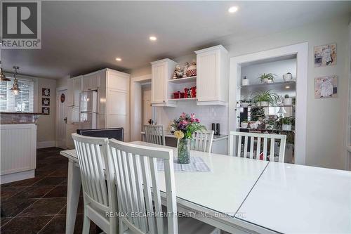 99 Argyle Street N, Haldimand, ON - Indoor Photo Showing Dining Room