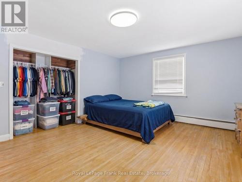 241 Bellevue Drive, Quinte West, ON - Indoor Photo Showing Bedroom