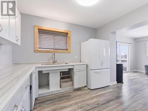 241 Bellevue Drive, Quinte West, ON - Indoor Photo Showing Kitchen