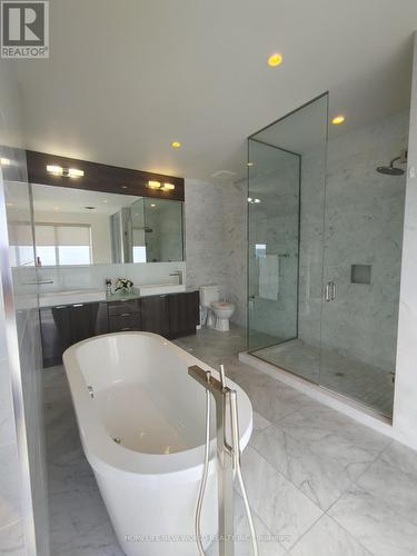 Bathtub in MBR - 4406 - 300 Front Street W, Toronto, ON - Indoor Photo Showing Bathroom