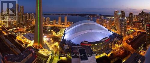 Nighttime view of CN Tower & Rogers Centre - 4406 - 300 Front Street W, Toronto, ON - Outdoor With View