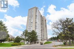 401 - 3077 WESTON ROAD  Toronto, ON M9M 3A1