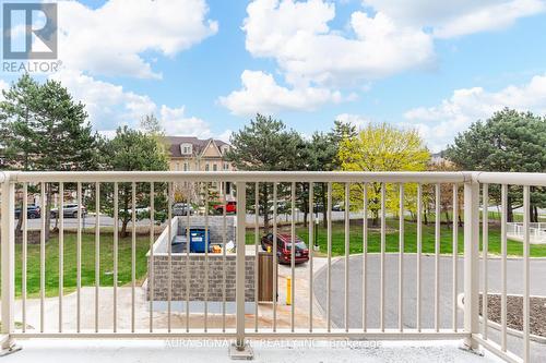401 - 3077 Weston Road, Toronto, ON - Outdoor