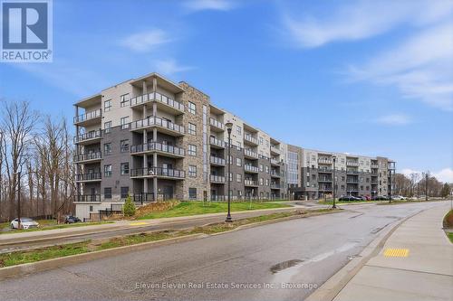 422 - 1100 Lackner Place, Kitchener, ON - Outdoor With Facade