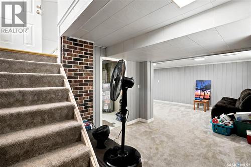 2816 Queen Street, Regina, SK - Indoor