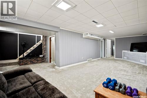 2816 Queen Street, Regina, SK - Indoor