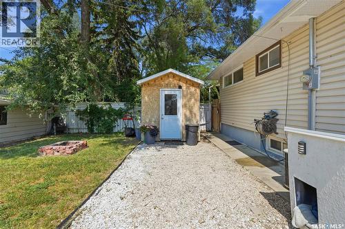 2816 Queen Street, Regina, SK - Outdoor