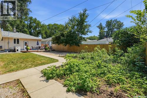 2816 Queen Street, Regina, SK - Outdoor