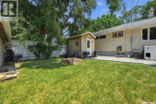 2816 Queen Street, Regina, SK - Outdoor