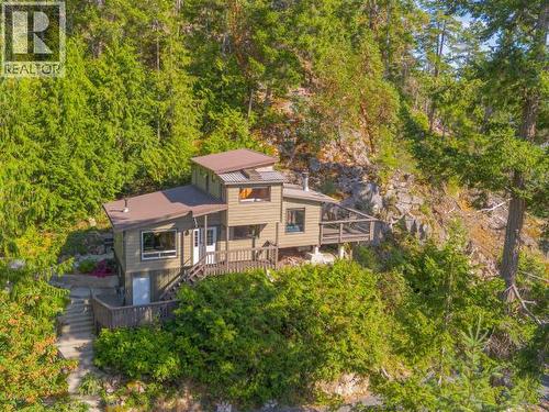 9951 Finn Bay Rd, Powell River, BC - Outdoor