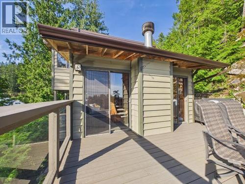 9951 Finn Bay Rd, Powell River, BC - Outdoor With Exterior