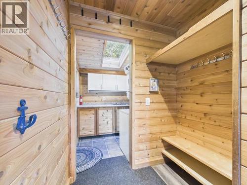 9951 Finn Bay Rd, Powell River, BC - Indoor Photo Showing Other Room