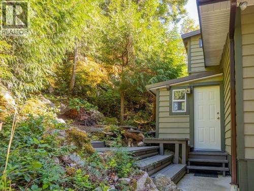9951 Finn Bay Rd, Powell River, BC - Outdoor