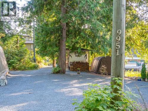 9951 Finn Bay Rd, Powell River, BC - Outdoor