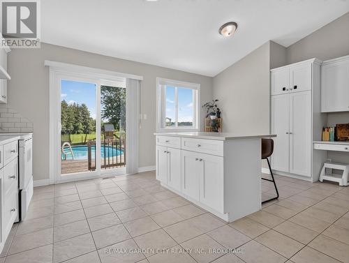 828 Foss Road, Pelham (Fenwick), ON - Indoor