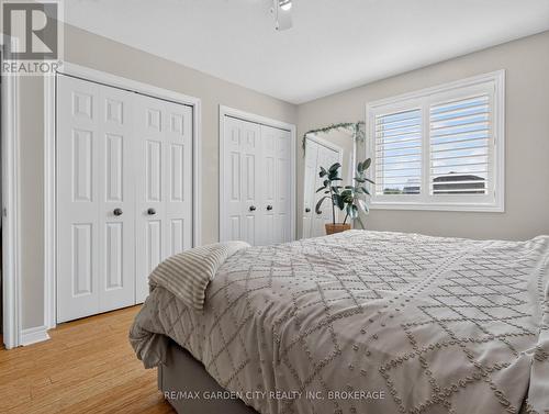 828 Foss Road, Pelham (Fenwick), ON - Indoor Photo Showing Bedroom