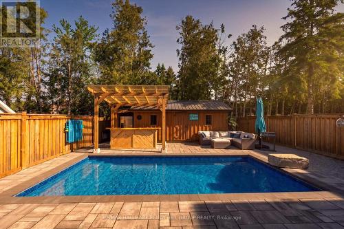 44 Knicely Road, Barrie, ON - Outdoor With In Ground Pool