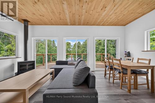 39 Fire Route 200, Mckellar, ON - Indoor