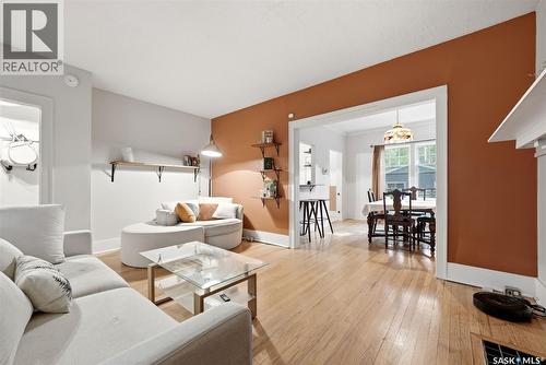 2273 Cameron Street, Regina, SK - Indoor Photo Showing Living Room